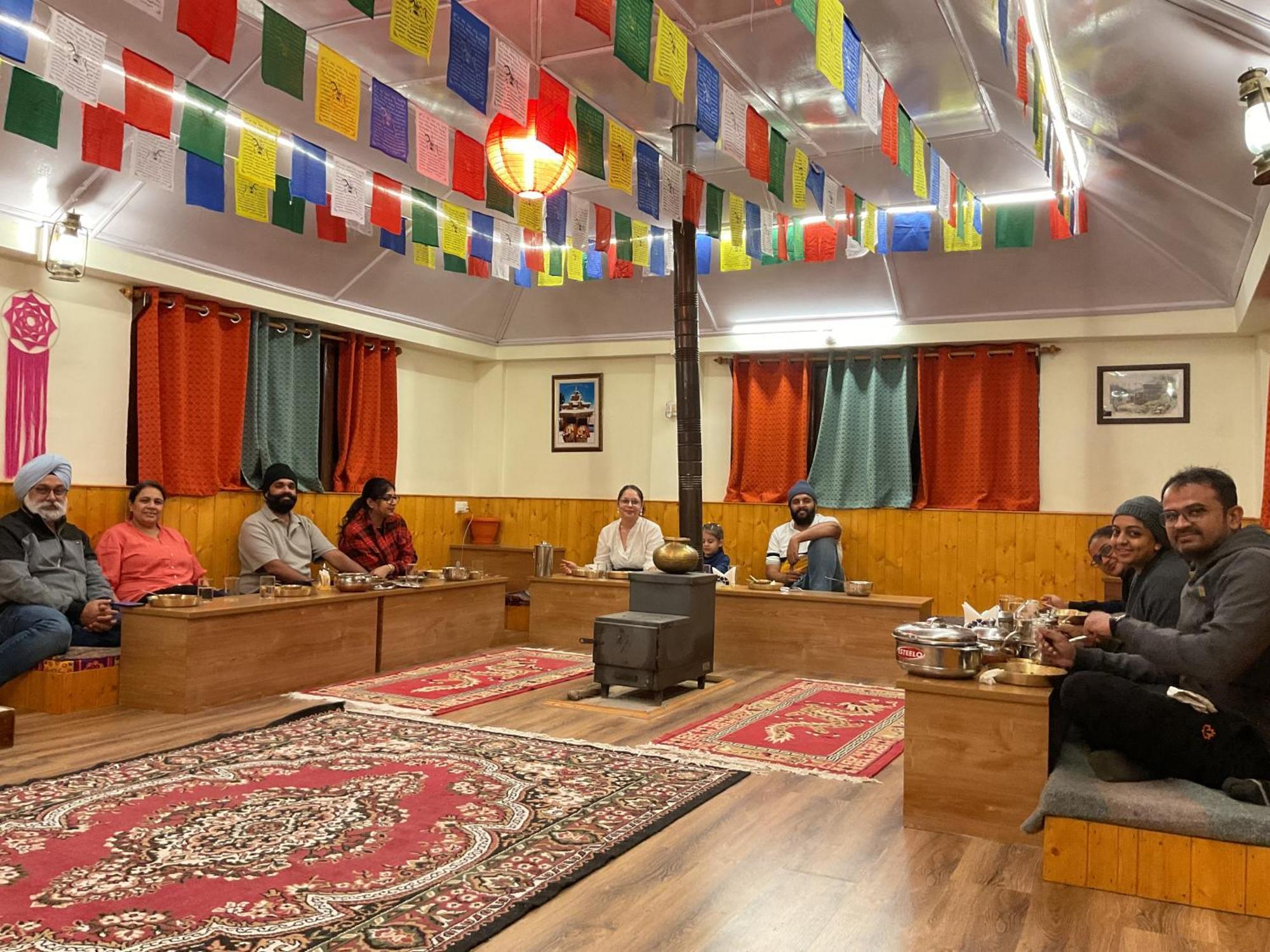 Toshim Homestay Sāngla Buitenkant foto